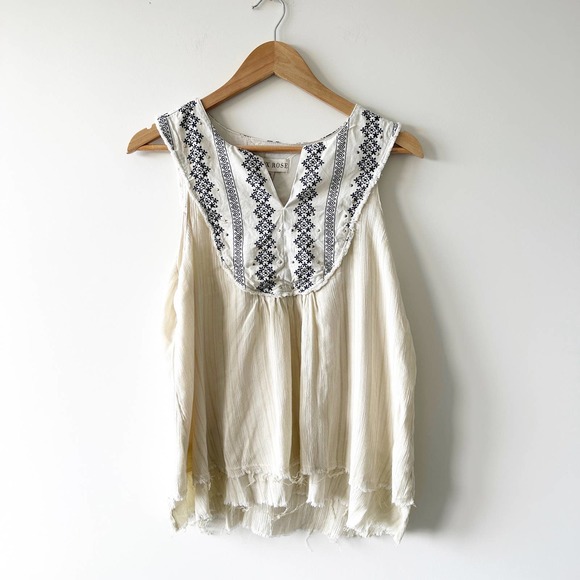 Target Tops - Target Knox Rose Boho Cream Embroidered Tank XL